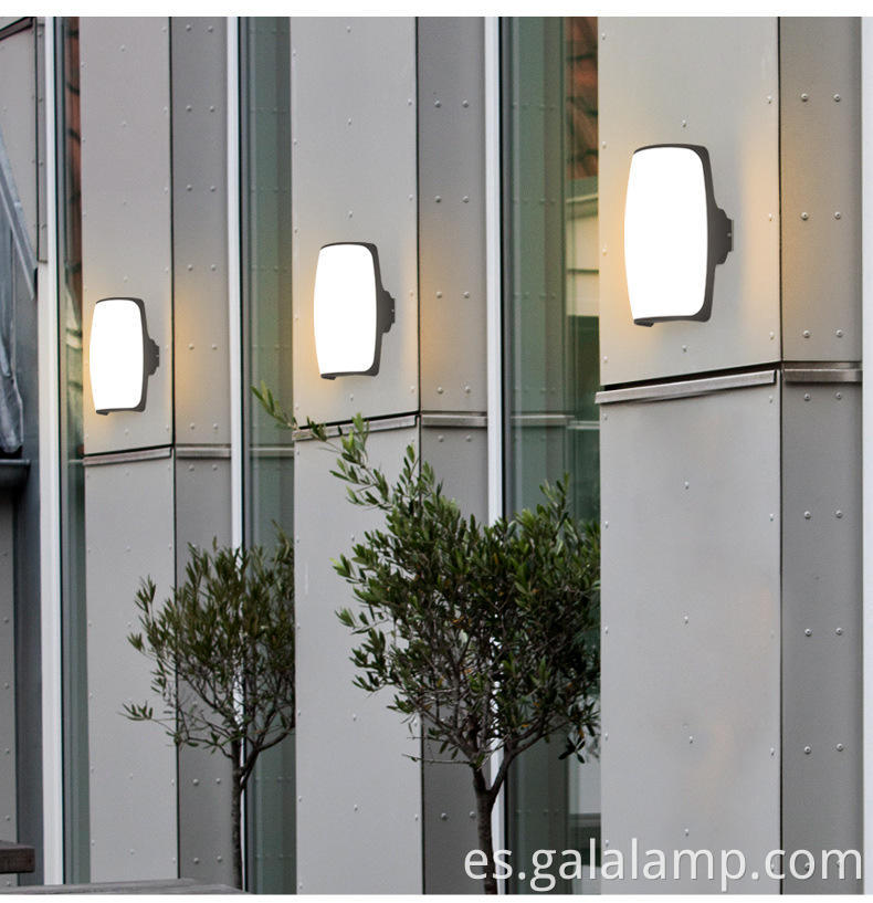 Low maintenance outdoor garden wall lamp